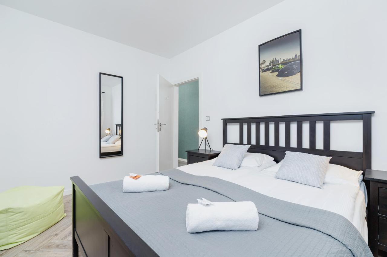Premium Apartment Ludwinowska Krakow By Noclegi Renters Kültér fotó